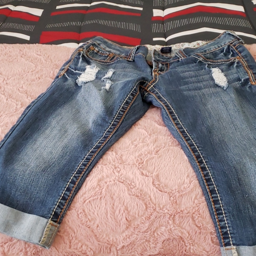 Distress jeans